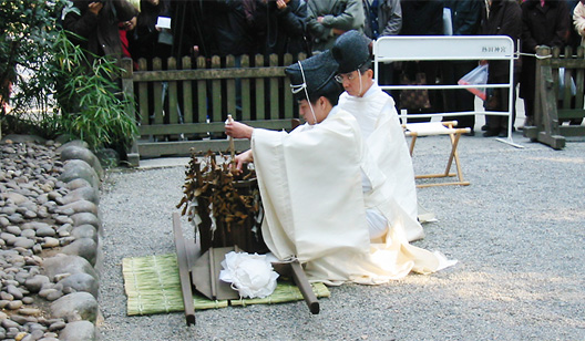 Hatsu-Ebisu (January 5th)